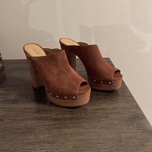 Michael Kors 70s style platform heel - Picture 2 of 6